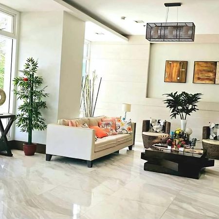 Anuvaresidences Manila Exteriér fotografie